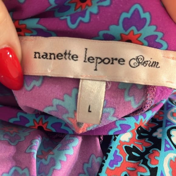 Nanette Lepore Swim CoverUp Moroccan Medallion Size Large Cold Shoulder V-neck - Picture 8 of 9